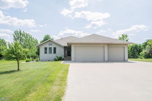 633 Leonards Way, Argusville, ND, 58005-9615 | Card Image
