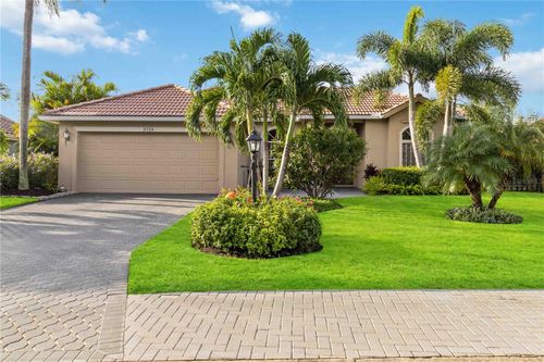 3724 71st Ter E, Sarasota, FL, 34243-5164 | Card Image