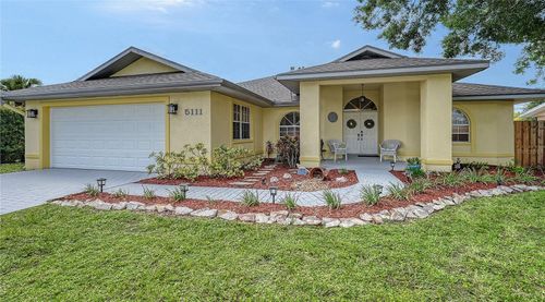 5111 13th Avenue Dr W, BRADENTON, FL, 34209-4233 | Card Image