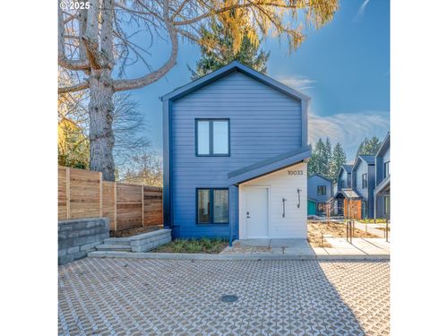 15-10033 Milwaukie Expy, Portland, OR, 97222 | Card Image