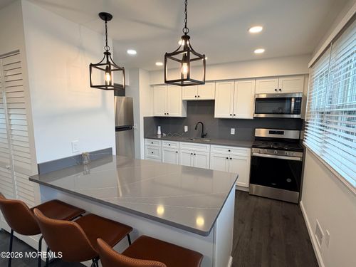 2133 Bridge Ave, Point Pleasant Boro, NJ, 08742-4917 | Card Image