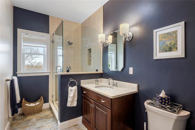First floor bathroom | Image 18
