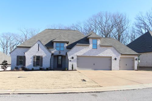 72 Emerald Breeze Dr, Jackson, TN, 38305-6946 | Card Image