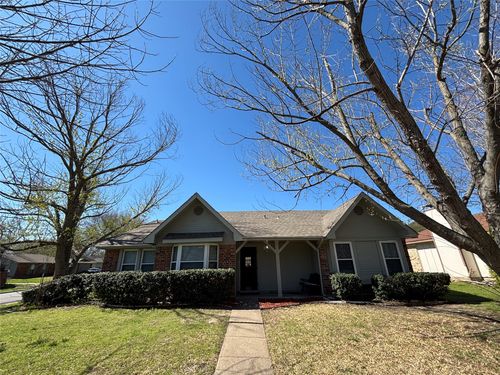 2101 Pueblo Dr, Garland, TX, 75040-4346 | Card Image