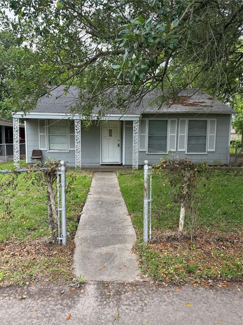 328 Garland St, Beaumont, TX, 77705-5344 | Card Image