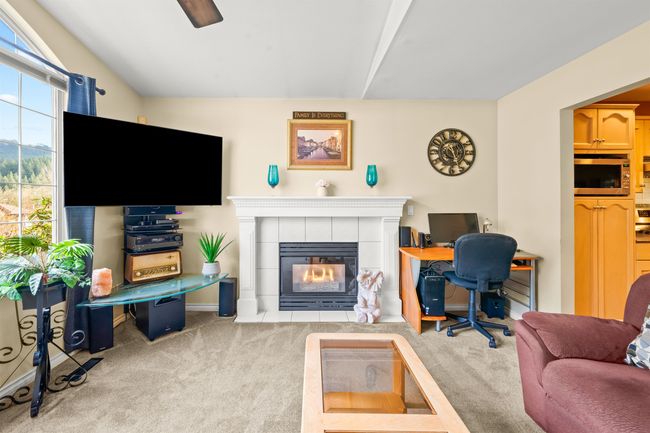 3302 Robson Dr, House other with 5 bedrooms, 3 bathrooms and 6 parking in Coquitlam BC | Image 10