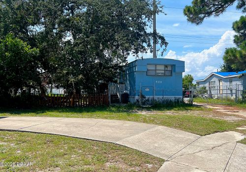 409 Leslie Dr, Port Orange, FL, 32127-6033 | Card Image