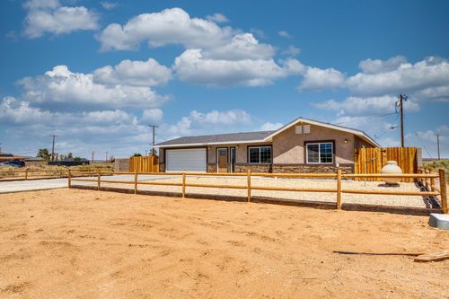 19848 Taylor St, California City, CA, 93505-4006 | Card Image