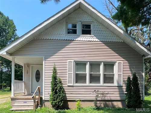 705 N Locust St, Vandalia, IL, 62471-1628 | Card Image