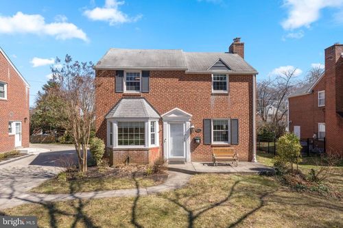 607 Latham Dr, WYNNEWOOD, PA, 19096-2517 | Card Image