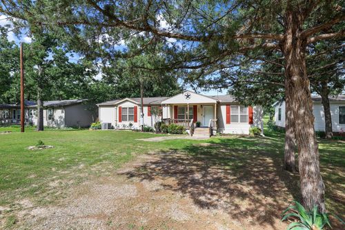 7406 Lakeview Dr, Bonham, TX, 75418-5293 | Card Image