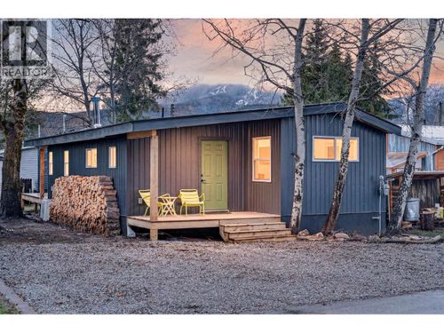 f6-60 Cokato Rd, Fernie, BC, V0B1M4 | Card Image