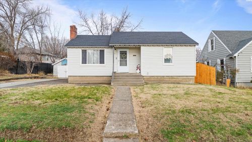 805 Crescent Dr, Grandview, WA, 98930-1519 | Card Image