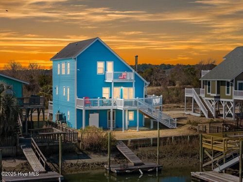 154 Sand Dollar St, Holden Beach, NC, 28462-1953 | Card Image