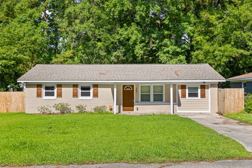 305 Elliott Dr, Ladson, SC, 29456-4871 | Card Image