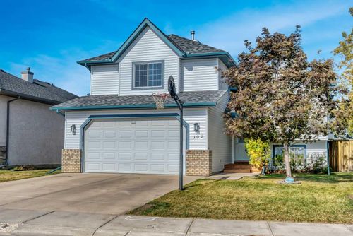 102 Parklane Dr, Strathmore, AB, T1P1R2 | Card Image