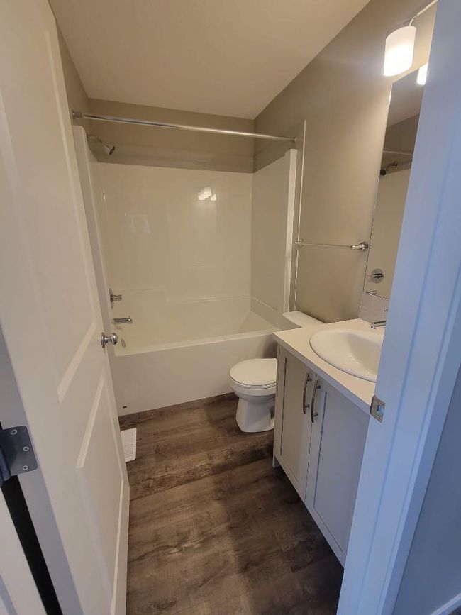 364 Dawson Drive, Home with 3 bedrooms, 3 bathrooms and 2 parking in Chestermere AB | Image 9