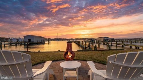 3738 Bay Dr, EDGEWATER, MD, 21037-4128 | Card Image