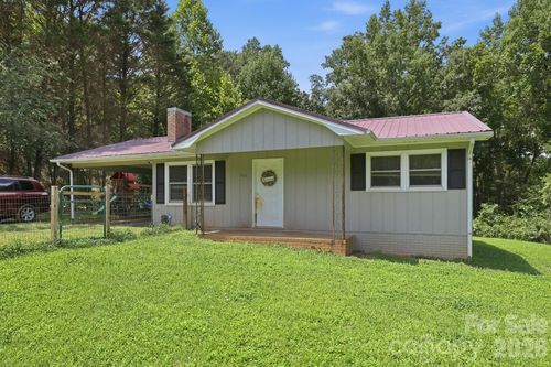 4204 Homeplace Dr, Shelby, NC, 28152-8750 | Card Image