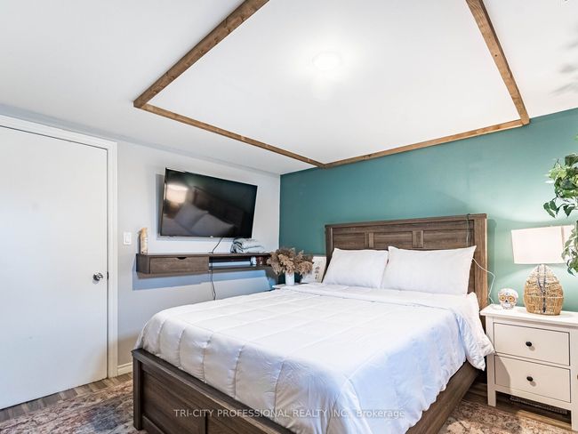 866 Krosno Blvd, House attached with 5 bedrooms, 2 bathrooms and 2 parking in Pickering ON | Image 29