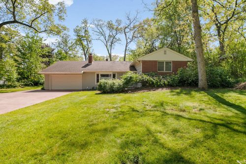 53146 Oakmont Central Drive, South Bend, IN, 46637-3515 | Card Image