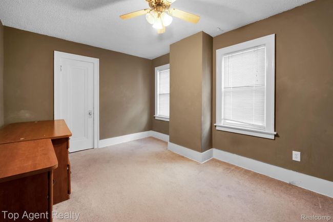 136 Alice Ave, House other with 4 bedrooms, 2 bathrooms and null parking in Bloomfield Township MI | Image 16
