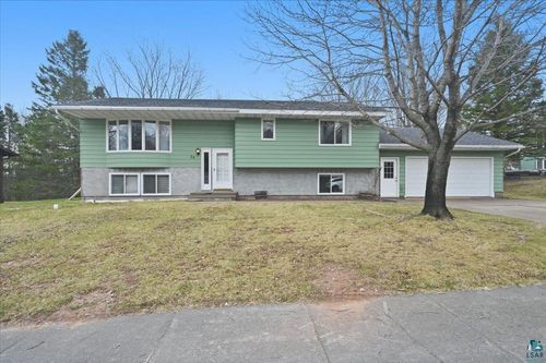56 Nelson Dr, Silver Bay, MN, 55614-1127 | Card Image