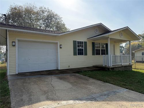 518 Nickey St, Poplar Bluff, MO, 63901-6596 | Card Image