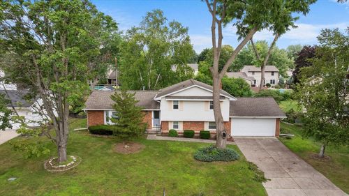 517 Hilltop Drive, ALLOUEZ, WI, 54301 | Card Image