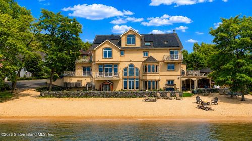 30 Aviva Ct, Staten Island, NY, 10307-1554 | Card Image