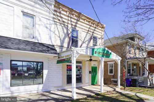 325 W 7th St, FREDERICK, MD, 21701-4504 | Card Image
