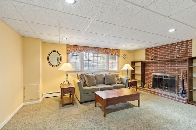31 Biscayne Pkwy, House other with 3 bedrooms, 3 bathrooms and null parking in Nashua NH | Image 7