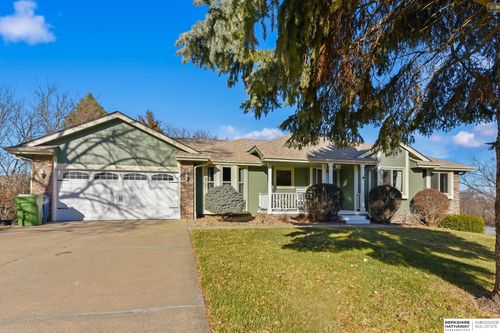 2504 Century Rd, Bellevue, NE, 68123-1941 | Card Image