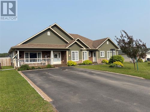 11 Butler St, Bishop's Falls, NL, A0H1C0 | Card Image