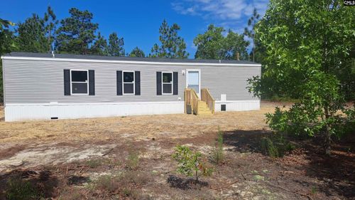 3 Harold Funderburke Ln, Hartsville, SC, 29550-1323 | Card Image