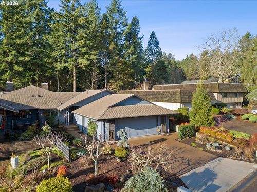 240 Greenridge Dr, Lake Oswego, OR, 97035-1427 | Card Image
