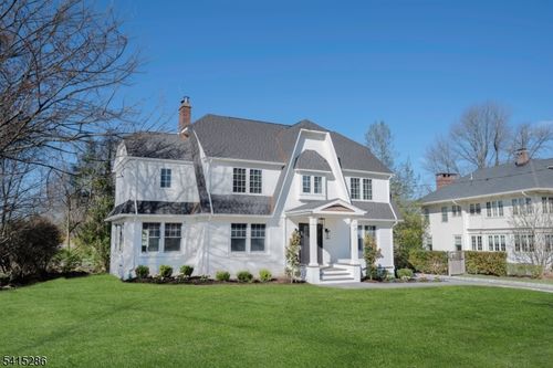 76 Woodland Ave, Summit, NJ, 07901-2180 | Card Image