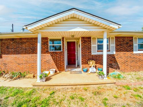 22526 N 2860 Rd, Kingfisher, OK, 73750-7091 | Card Image