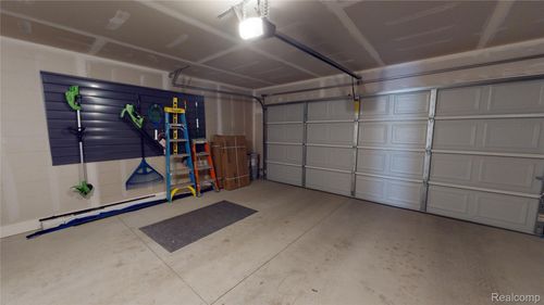 4-4000 Insignia Ln, Clarkston, MI, 48346-1671 | Card Image