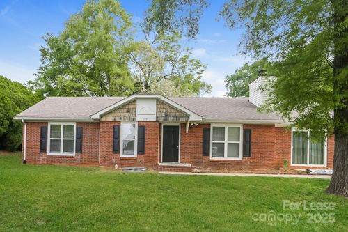 6740 Rocklake Dr, Charlotte, NC, 28214-2873 | Card Image