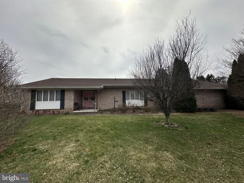 11475 Pine Hill Dr, WAYNESBORO, PA, 17268-9357 | Card Image