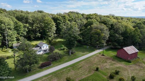 640 Old Greentown Rd, Greentown, PA, 18426-3090 | Card Image