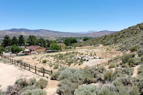 633 W Clearview Dr, Carson City, NV, 89703-6305 | Card Image