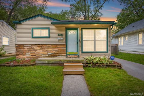 18507 Brady, Redford, MI, 48240-1704 | Card Image