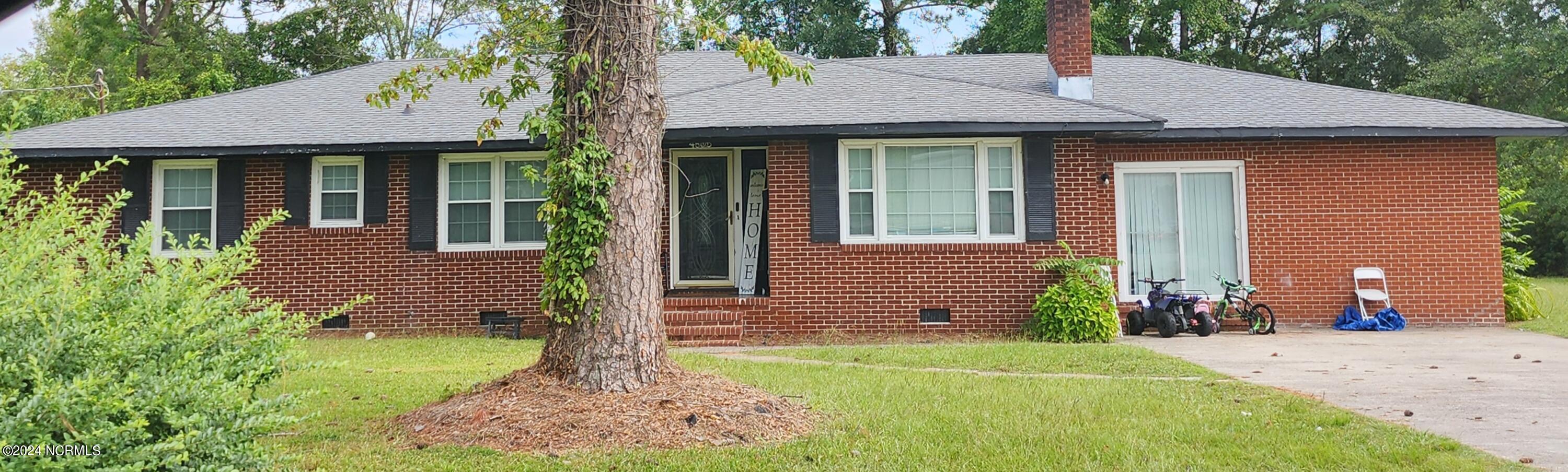 Lee St, Ayden, NC 28513