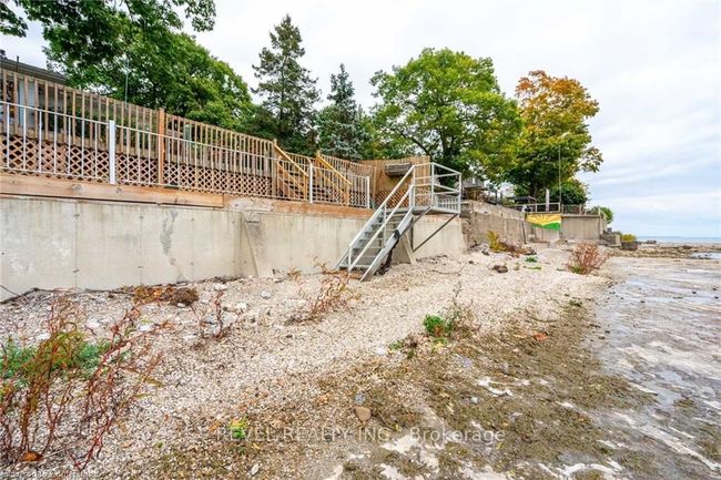 24 Lake Rd, House other with 2 bedrooms, 1 bathrooms and 2 parking in Selkirk ON | Image 48