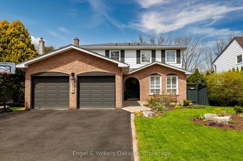 1375 Falgarwood Dr, Oakville, ON, L6H2P4 | Card Image