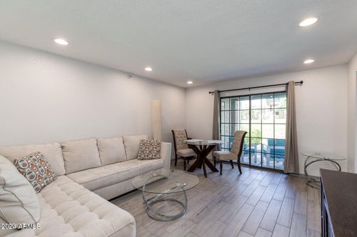 119-8020 E Thomas Rd, Scottsdale, AZ, 85251-6666 | Card Image