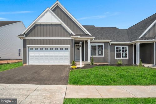 880 Shadowbrooke Dr, DOVER, PA, 17315-2868 | Card Image