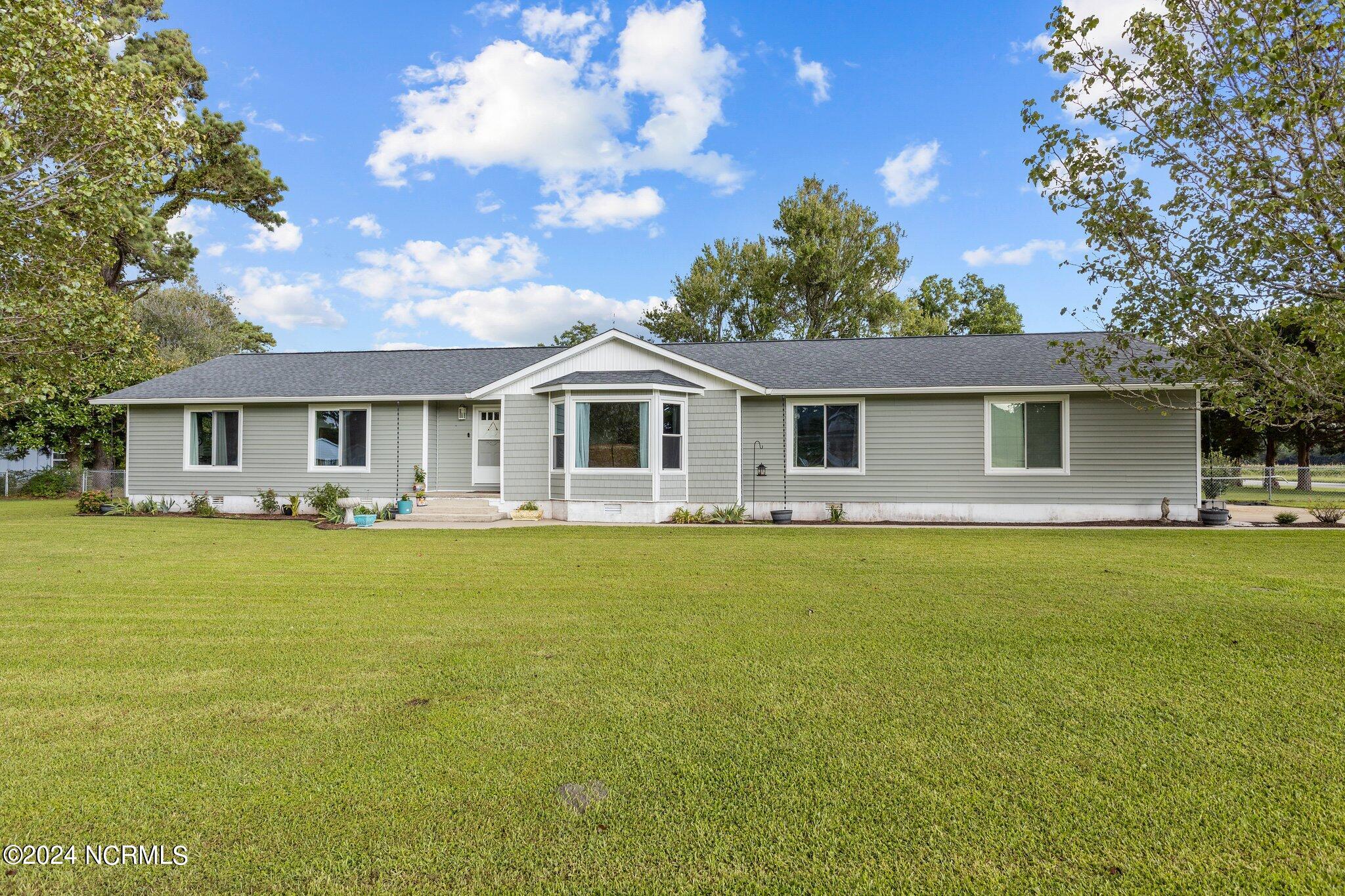 North Rd, Morehead City, NC 28557